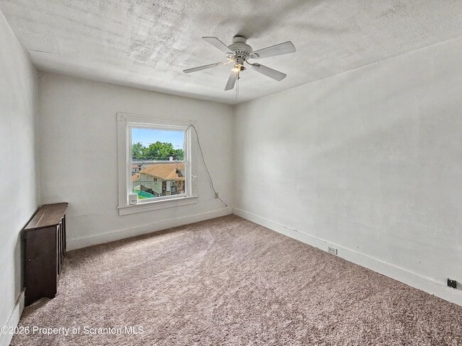 Building Photo - 1315 Farr St