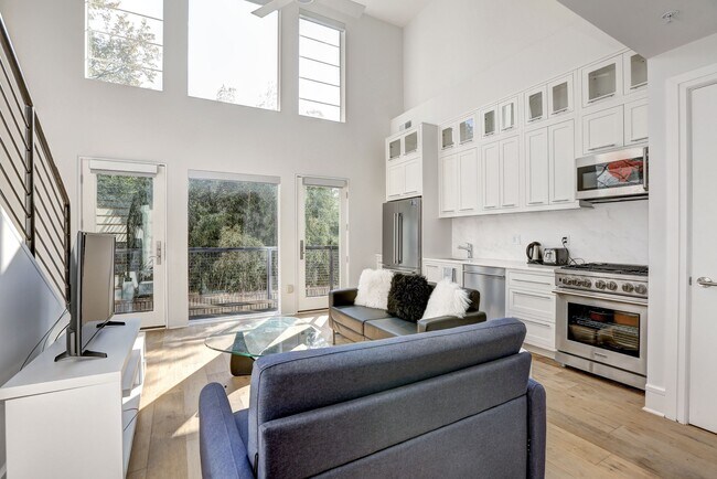 Foto del edificio - 3211 Wisconsin Ave NW