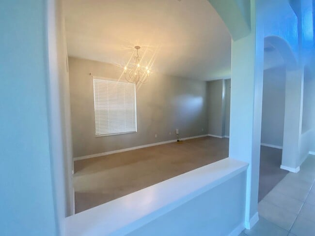 Foto del edificio - Spacious 5/3.5 Home in Lake Nona