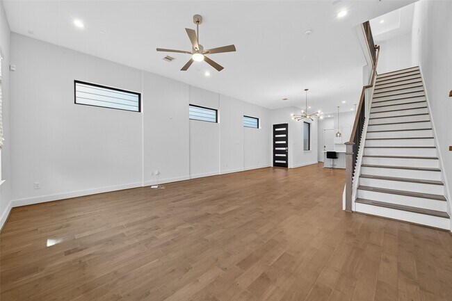 Foto del edificio - 4402 Schuler St