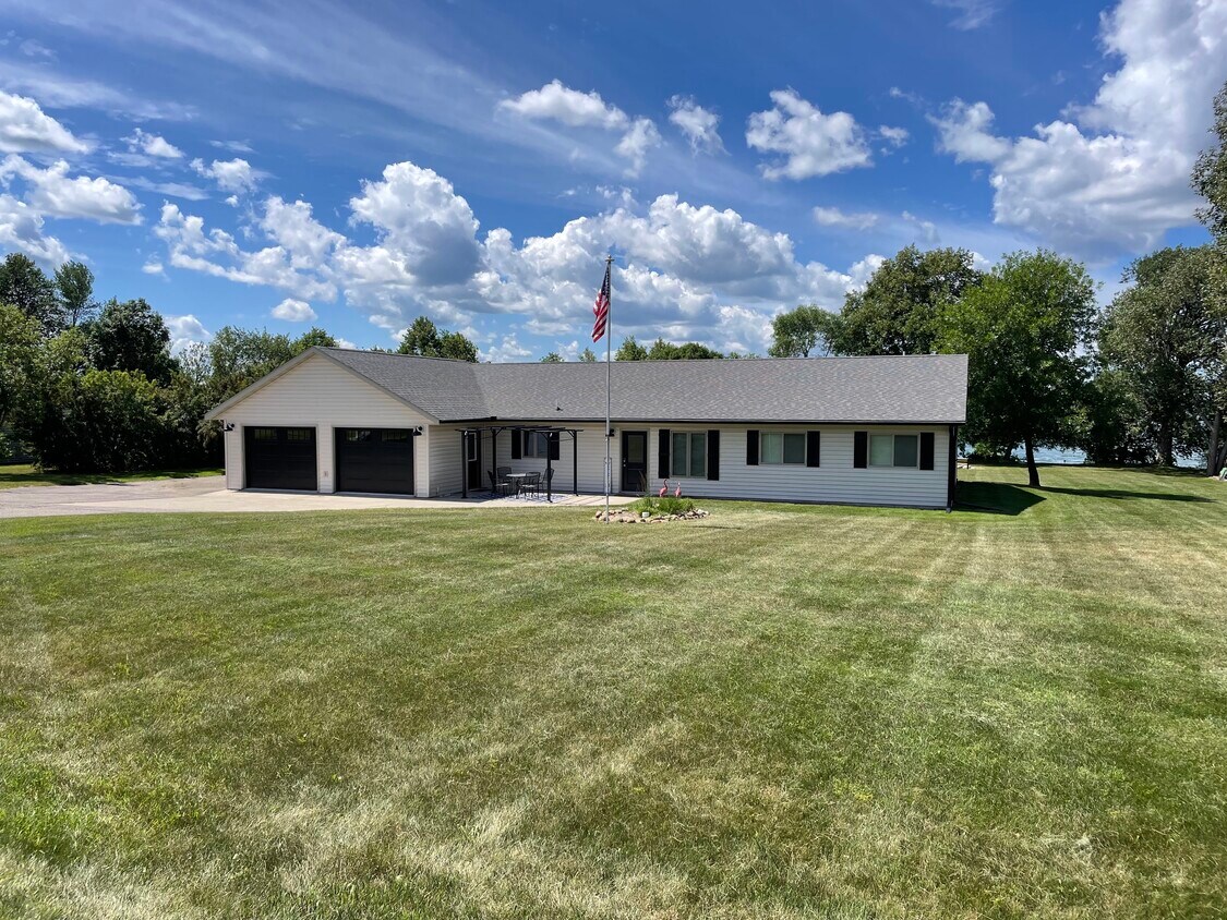 41208 Marion Dr N, Perham, MN 56573 House Rental in Perham, MN