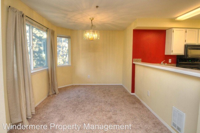 Building Photo - 19404 Bothell Way NE