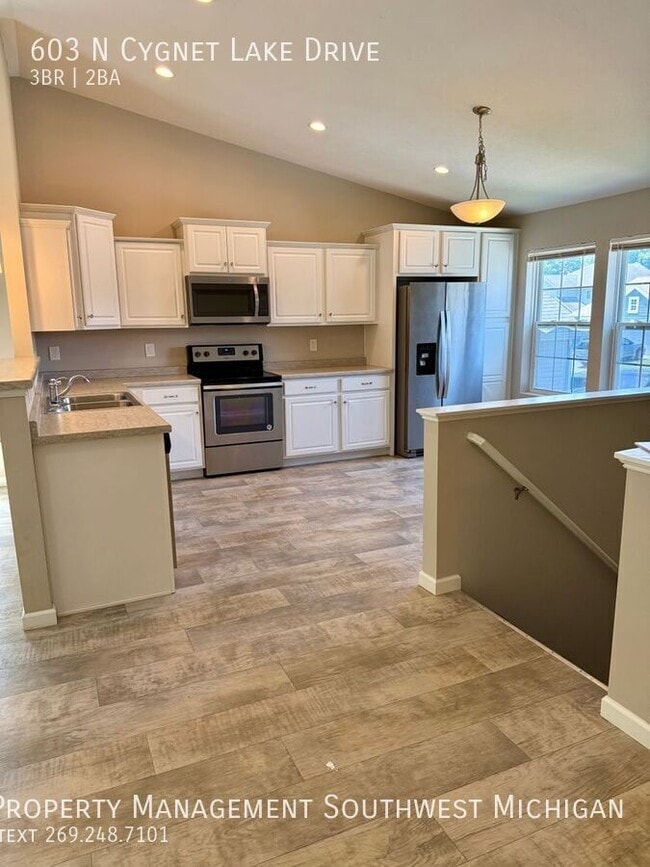 Building Photo - 603 Cygnet Lake Dr