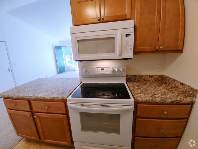 Kitchen 2BR, 2BA - Ashberry Village Apartments