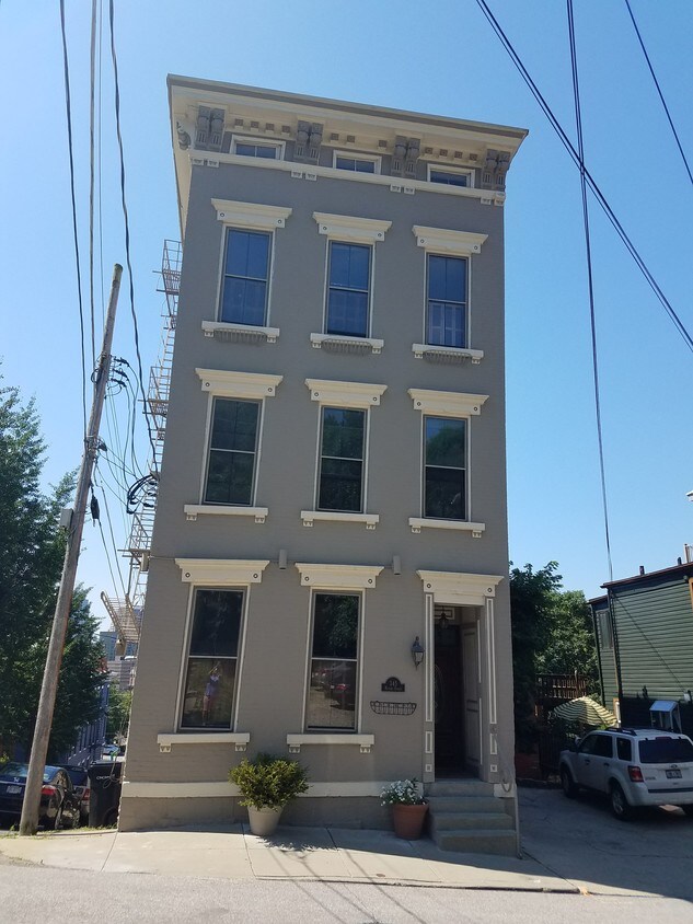 Exterior Front View - 345 Milton St