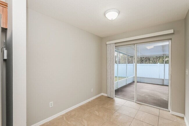 Foto del edificio - 8636 Hawbuck St