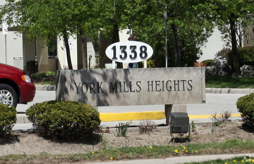 Building Photo - York Mills Heights