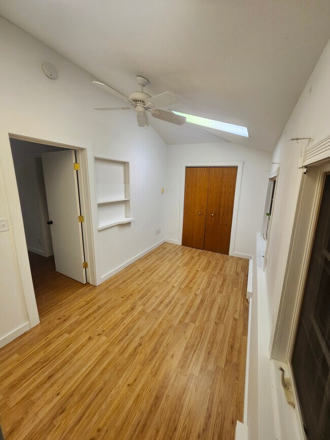 BEDROOM 2 - 102 W Lincoln St