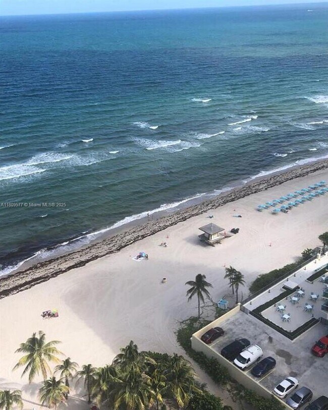 Foto del edificio - 2401 S Ocean Dr