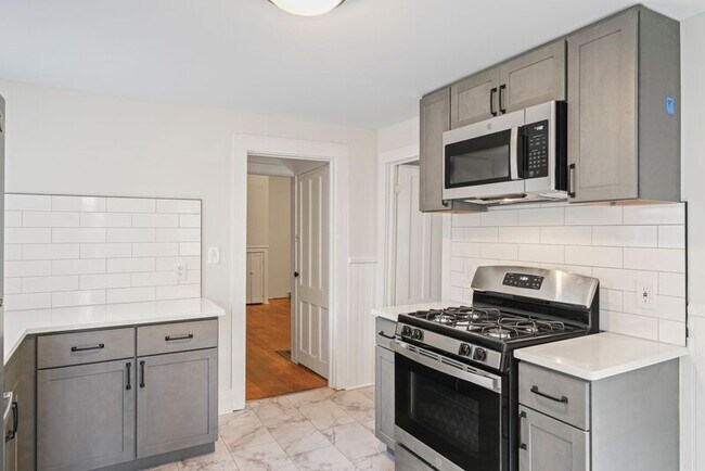 Foto del edificio - 58 Lincoln Ave