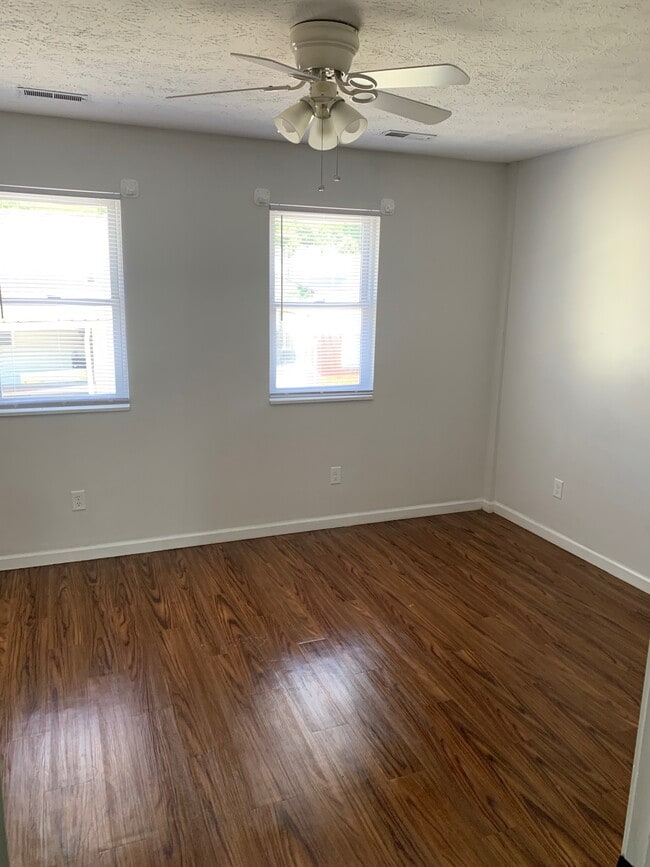 Building Photo - 1407 Glenwood St