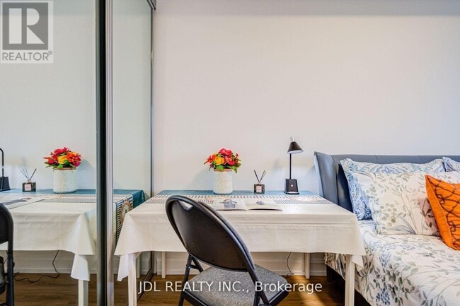 Building Photo - 38 Gandhi Ln