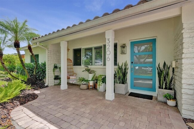 Building Photo - 3206 Robbins Rd