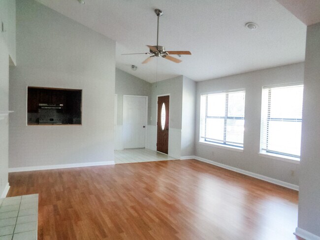 Foto del edificio - 228 Louisiana Ave