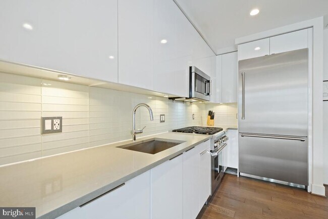 Foto del edificio - 45 Sutton Square SW