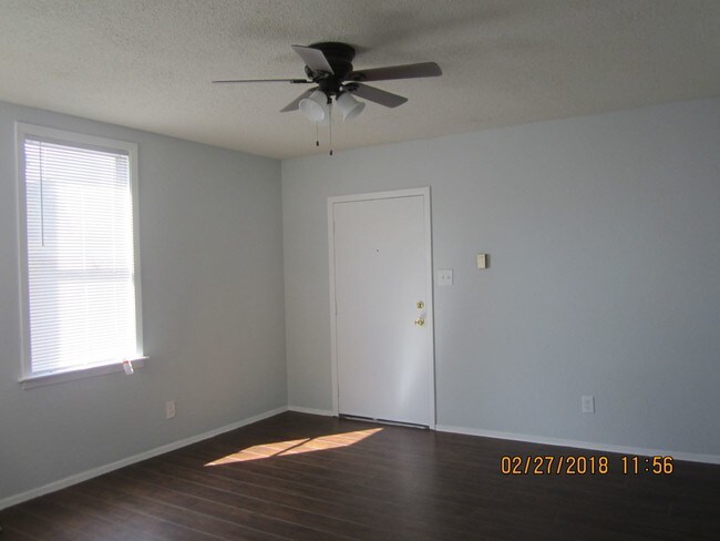 Foto del edificio - 4475 Orange Grove Ave