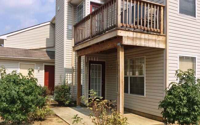 Building Photo - 407 Yorkshire Pl