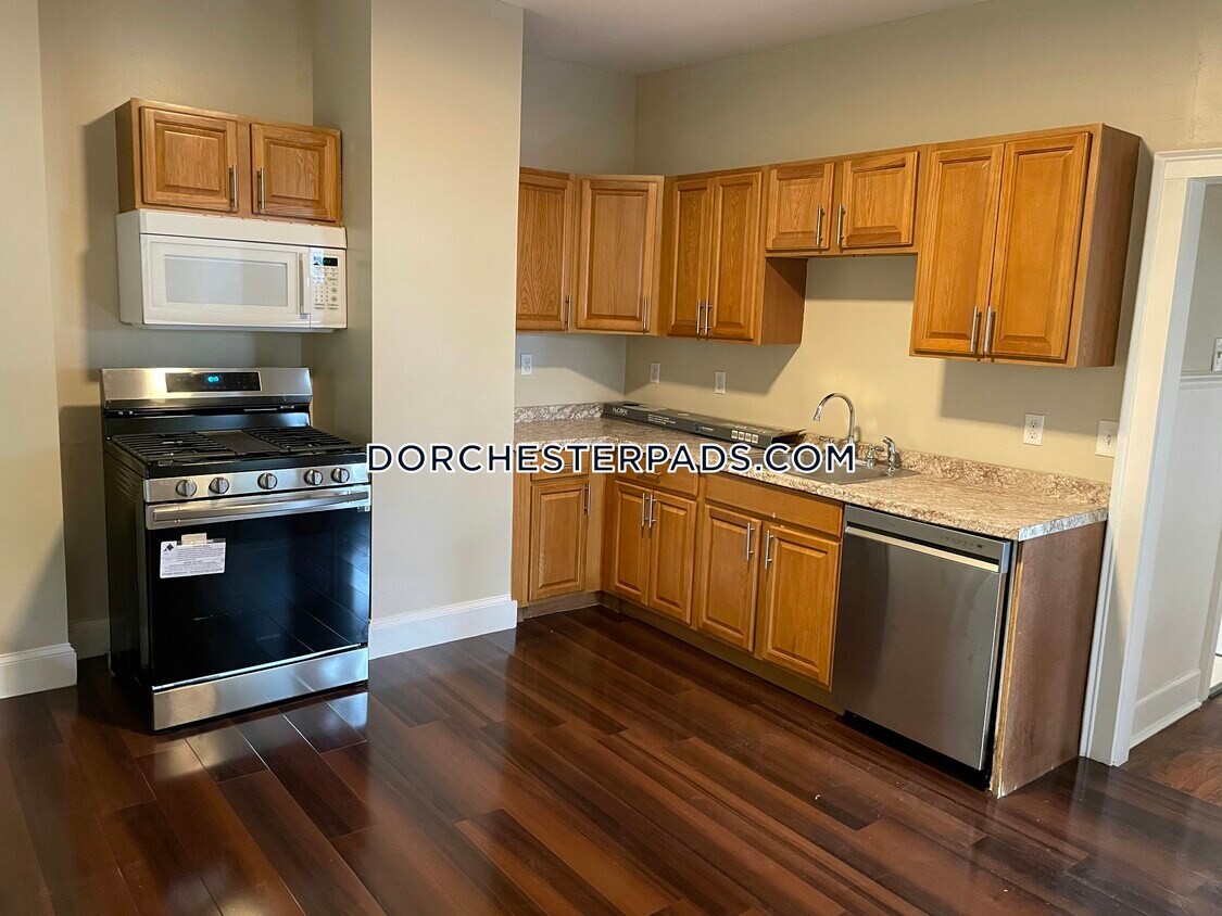 Foto principal - 107 Ellington St
