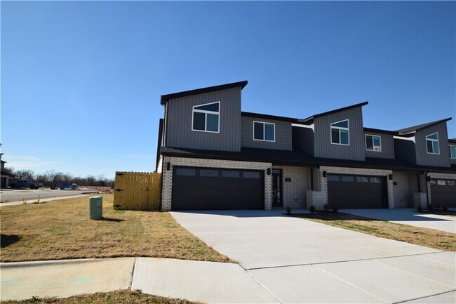 Foto del edificio - 401 Azurite Rd