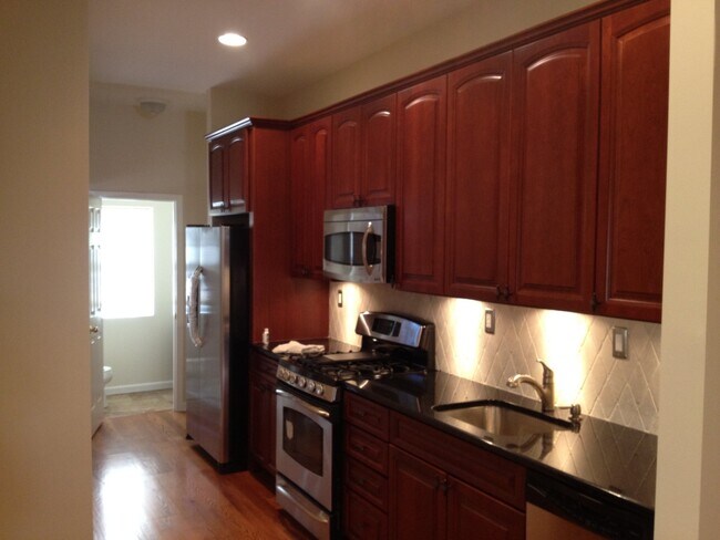 Photo - 2144 Christian St Townhome