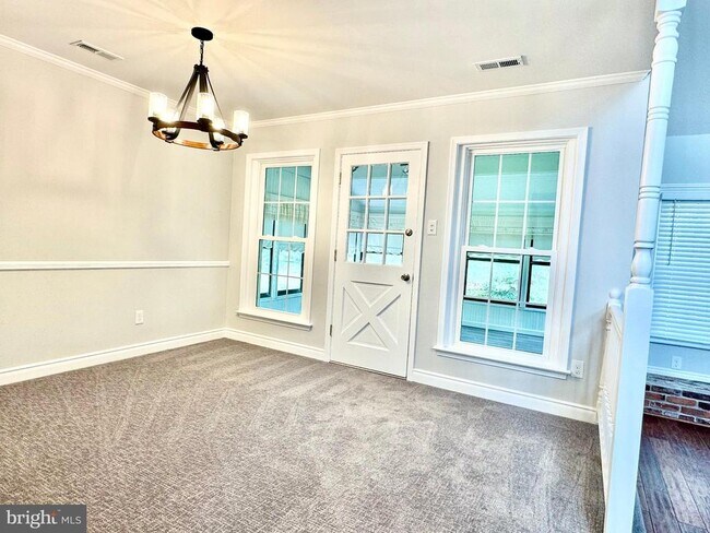 Foto del edificio - 1 Foxborough Ct