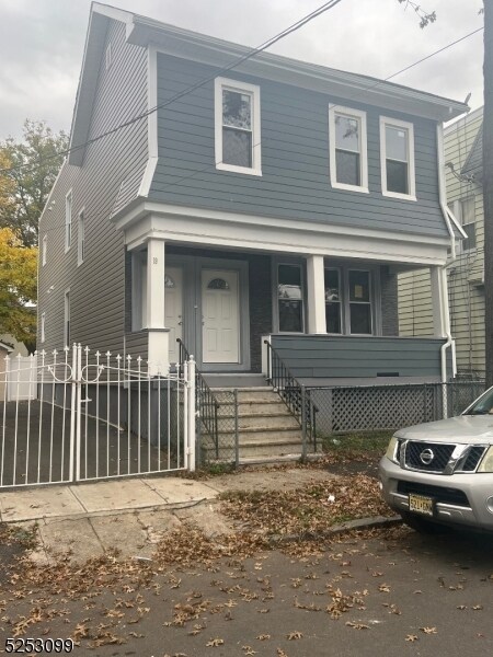 Building Photo - 19 Fern Ave