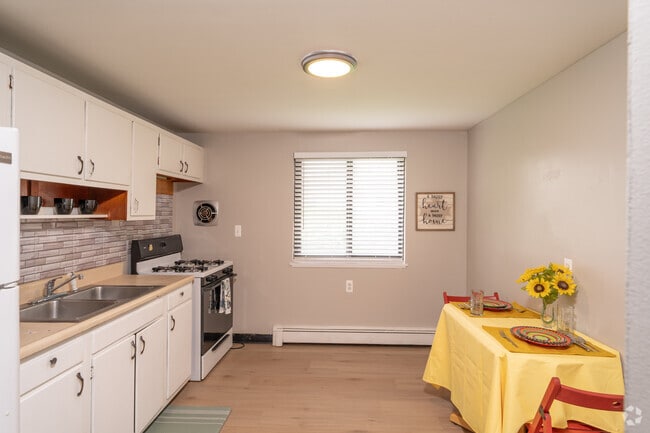 Interior Photo - Antrim Apartments