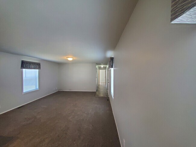 Building Photo - 7 Eagle Vista Ln