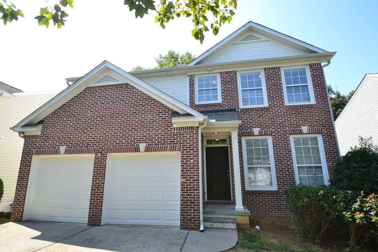 221 Diamond Valley Pass House Rental in Canton, GA