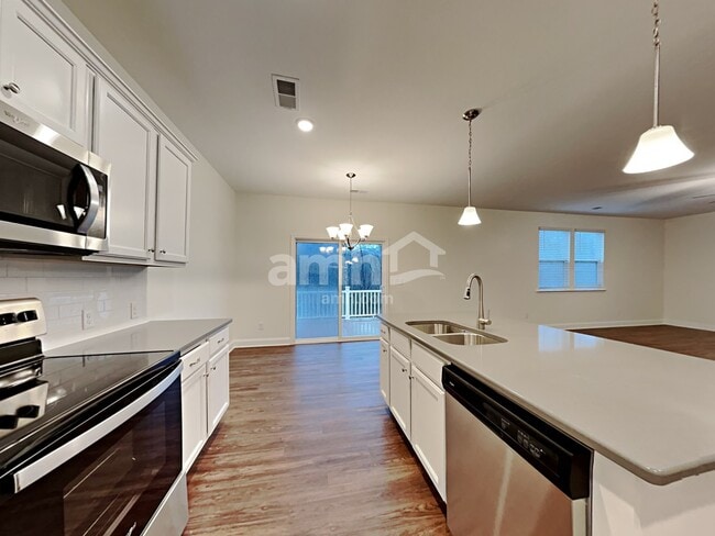 Foto del edificio - 130 Alaina Ct