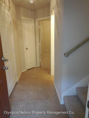 Building Photo - 5239 Schuler St