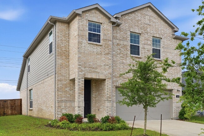 Building Photo - "Open-Concept 4-Bedroom, 2.5-Bath with Designer Finishes and Peaceful Greenbelt Views!"