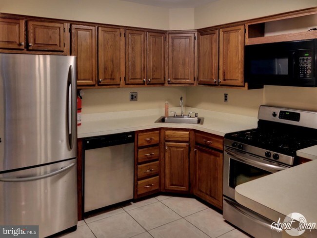 Foto del edificio - 3 Allison Pl