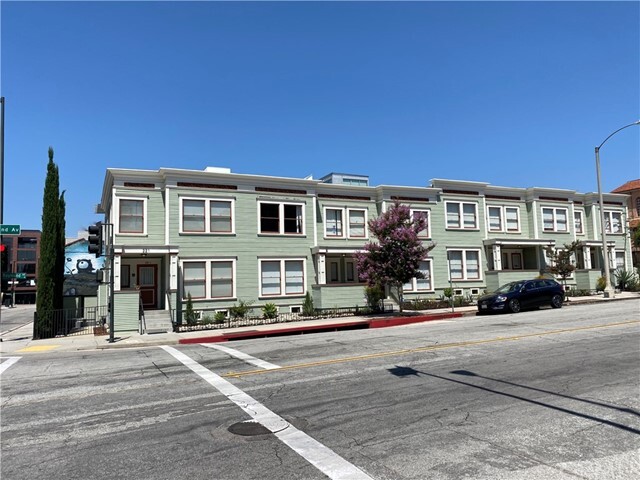 Primary Photo - 221 N Raymond Ave