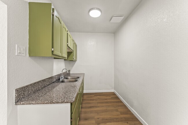 Foto del edificio - 5391 Huntington Dr N