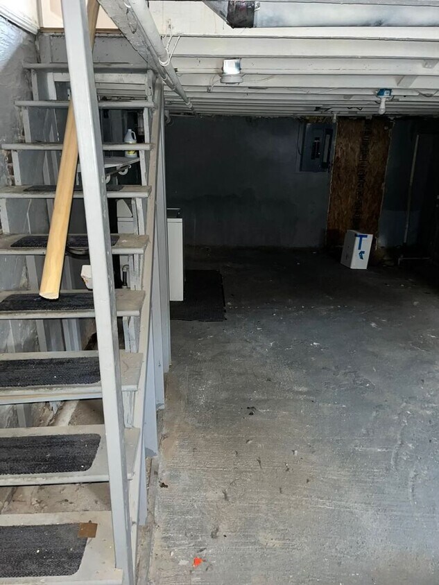 Primary Photo - 414 N Bouldin St