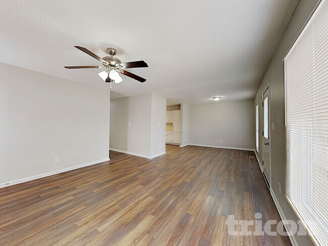 Foto del edificio - 924 Pine Cir Dr NW