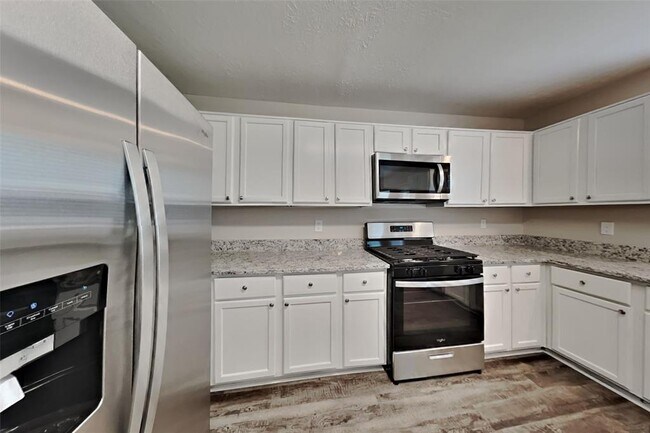 Foto del edificio - 31110 Silver Village Dr