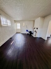 Building Photo - 244 E Siebenthaler Ave