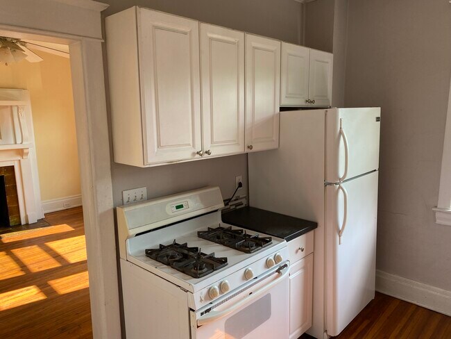 Cocina - 1619 Buena Vista St