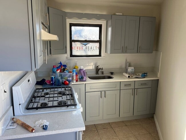 Foto del edificio - 42-07 Astoria Blvd S