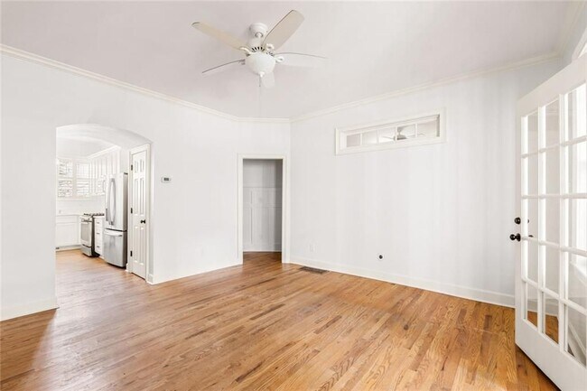 Building Photo - 878 Briarcliff Rd NE