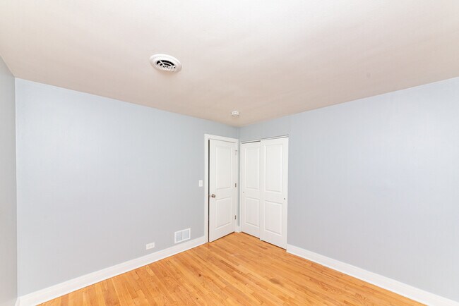 Foto del edificio - 9450 Washington Rd