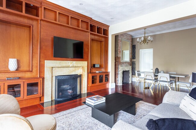 Foto del edificio - 382 Commonwealth Ave