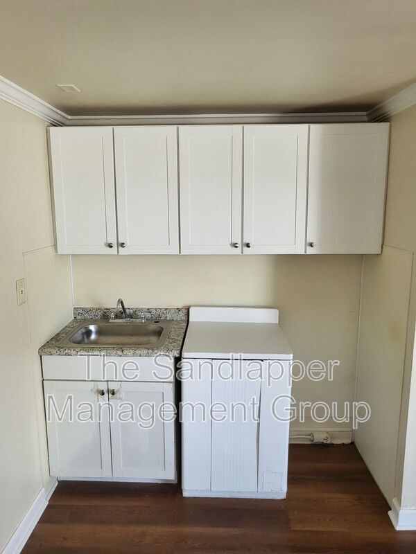 Foto del edificio - 3309-4 Spruill Avenue