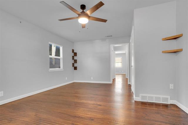 Foto del edificio - 4929 Locke Ave