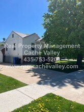 Building Photo - 408 N 200 W
