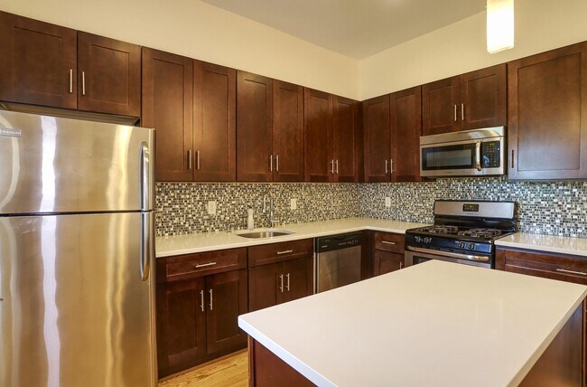 Foto del edificio - 75 Chestnut Ave