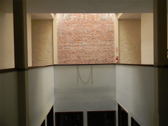 Foto del edificio - 2315 The Strand