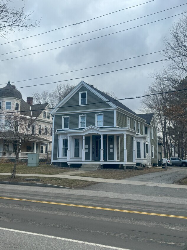 Primary Photo - 145 Court St